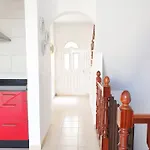 Spacious Sunny Terrace Duplex House 2 Bedrooms 아파트 칼레타데푸스테