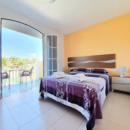 Sunny Terrace Duplex 2 Bedrooms