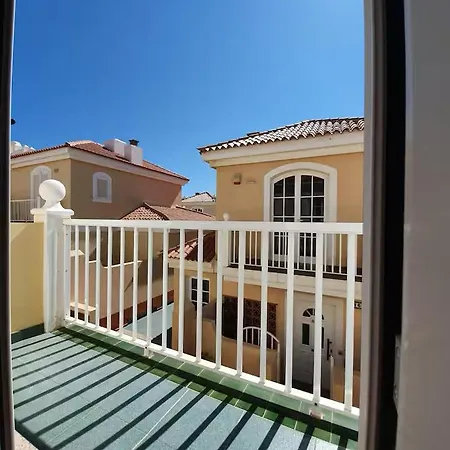 Sunny Terrace Duplex 2 Bedrooms