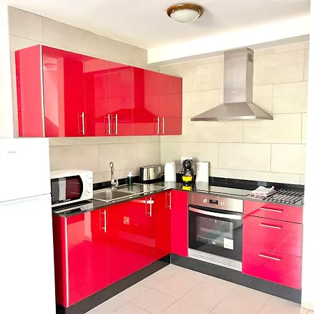 Sunny Terrace Duplex 2 Bedrooms Apartment *