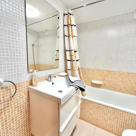 아파트 Sunny Terrace Duplex 2 Bedrooms 칼레타데푸스테