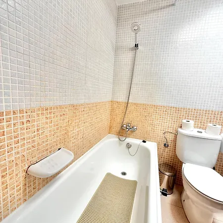 Sunny Terrace Duplex 2 Bedrooms *