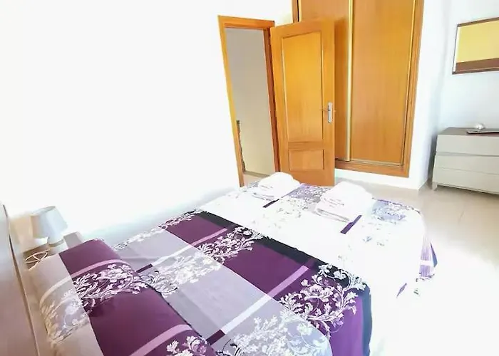 Spacious Sunny Terrace Duplex House 2 Bedrooms 公寓 *