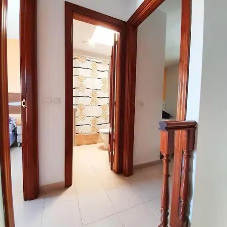 Spacious Sunny Terrace Duplex House 2 Bedrooms Apartamento